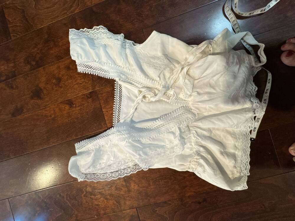 Audrey Parks White Lace Trim Tie Back Ruffled Blouse M - Picture 5 of 8